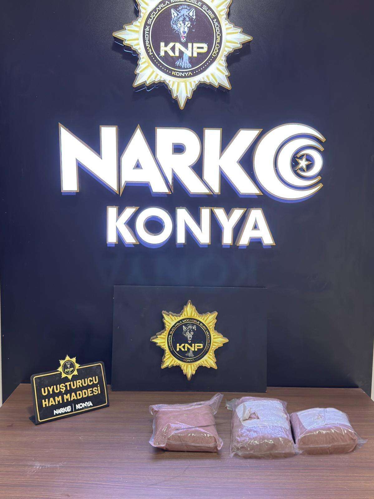 Konya’da çuval çuval uyuşturucu ele geçirildi! 140 isim tutuklandı 6